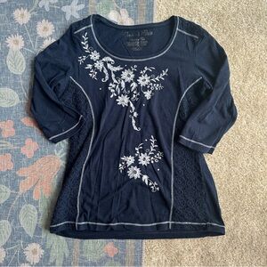 Onque Casuals Navy and White Floral Embroidered 3/4 Sleeve Top